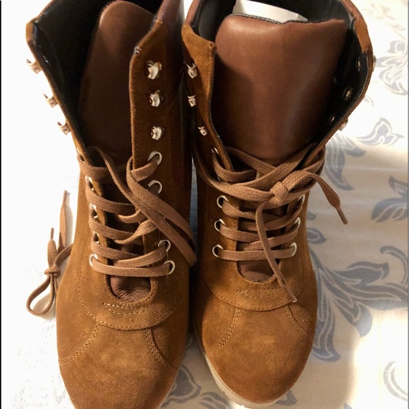 Amalfi boot. - Picture 2 of 8